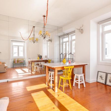 리스본 Joivy Chic 2Br Apt In Bairro Alto, 2Mins To Sao Pedro De Alcantara Viewpoint 아파트 외부 사진