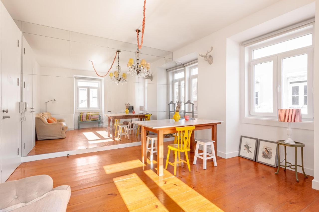 리스본 Joivy Chic 2Br Apt In Bairro Alto, 2Mins To Sao Pedro De Alcantara Viewpoint 아파트 외부 사진