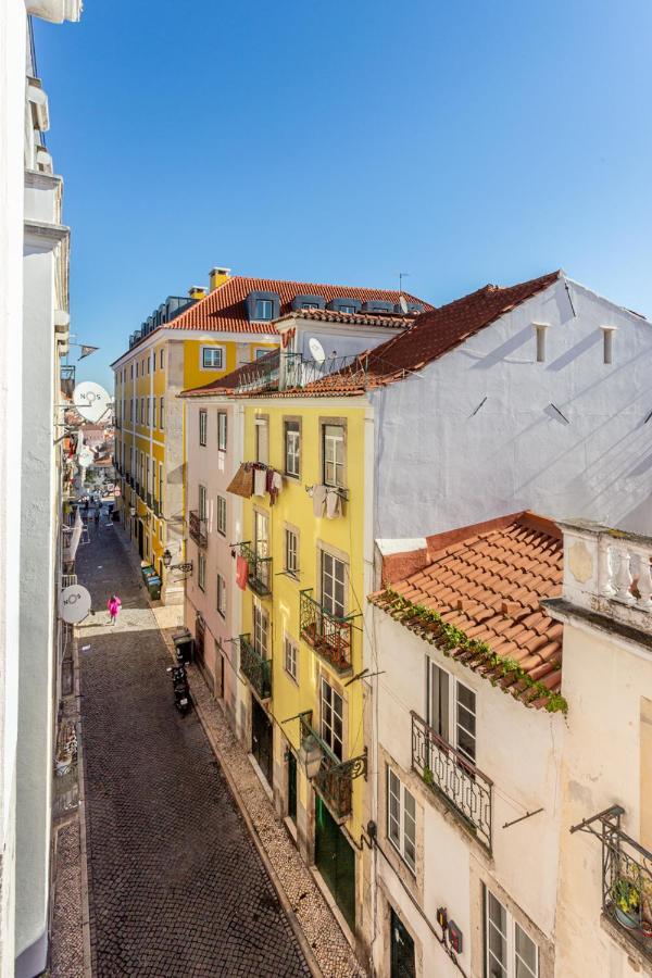 리스본 Joivy Chic 2Br Apt In Bairro Alto, 2Mins To Sao Pedro De Alcantara Viewpoint 아파트 외부 사진